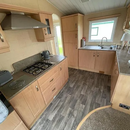 Comfortable Static Caravan *